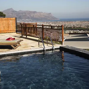 43 On Sandstone 3*, Somerset West Zuid-Afrika